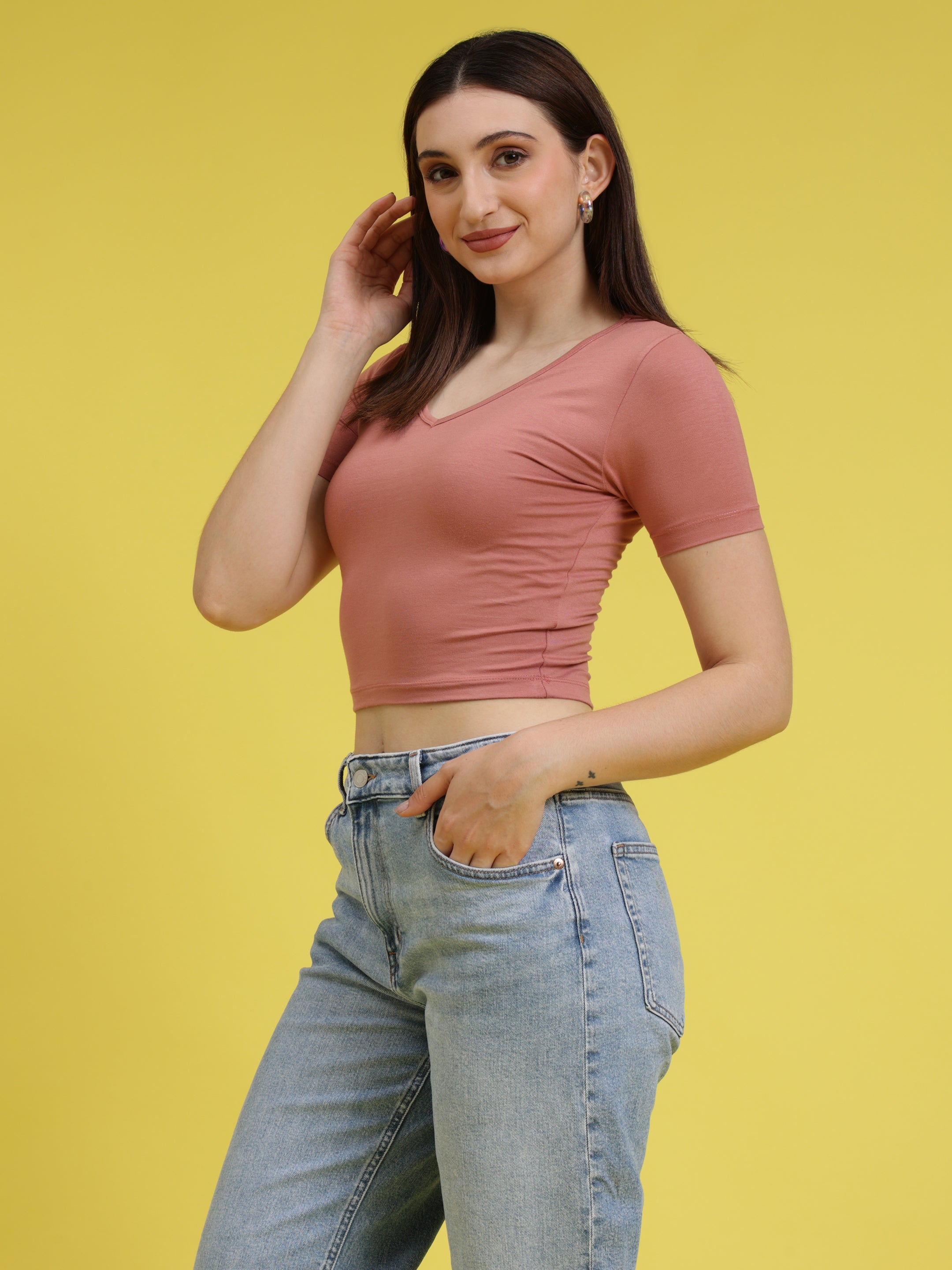 Sleeveless Keyhole Neck Crop Top