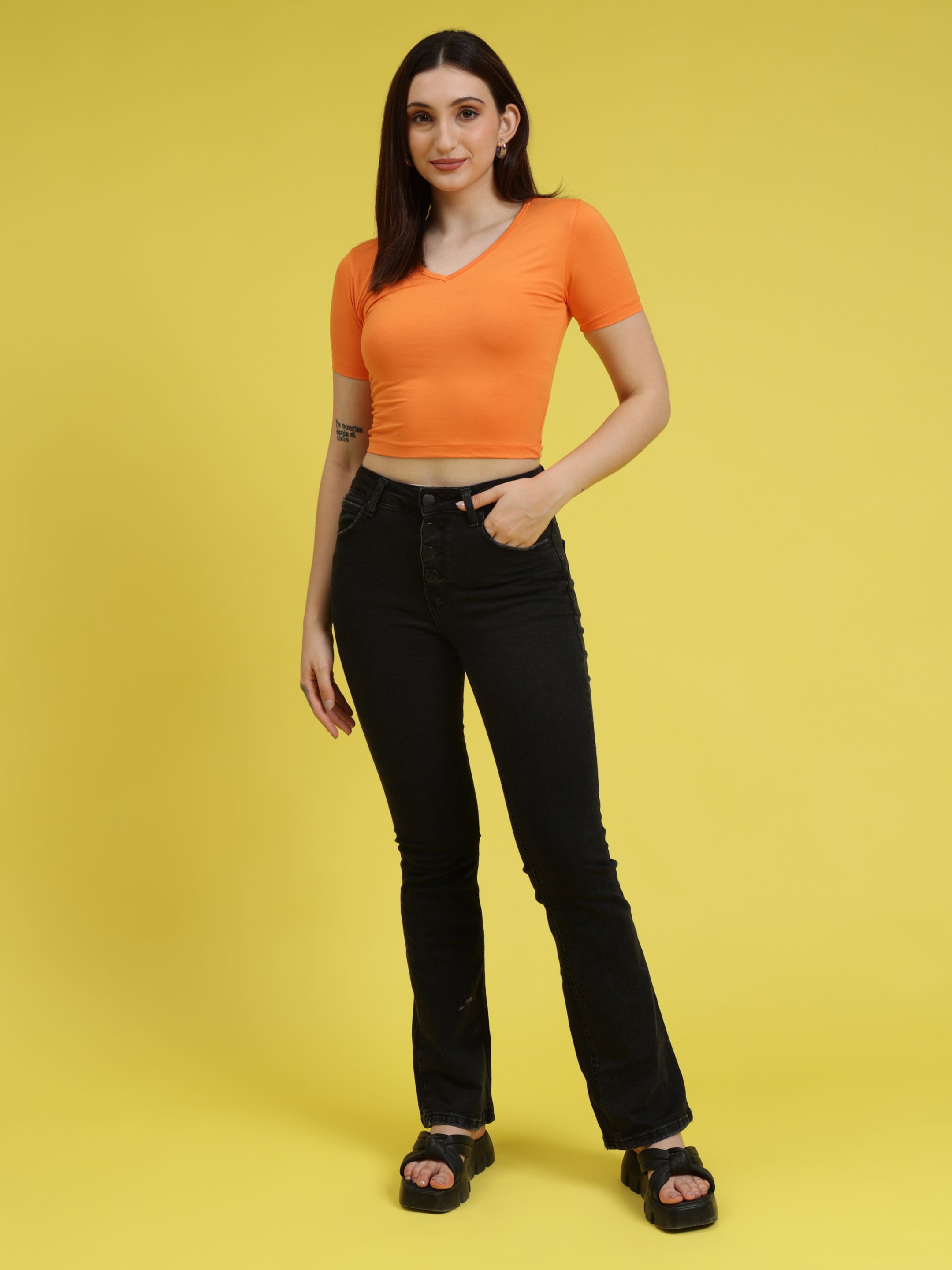 Sleeveless Keyhole Neck Crop Top