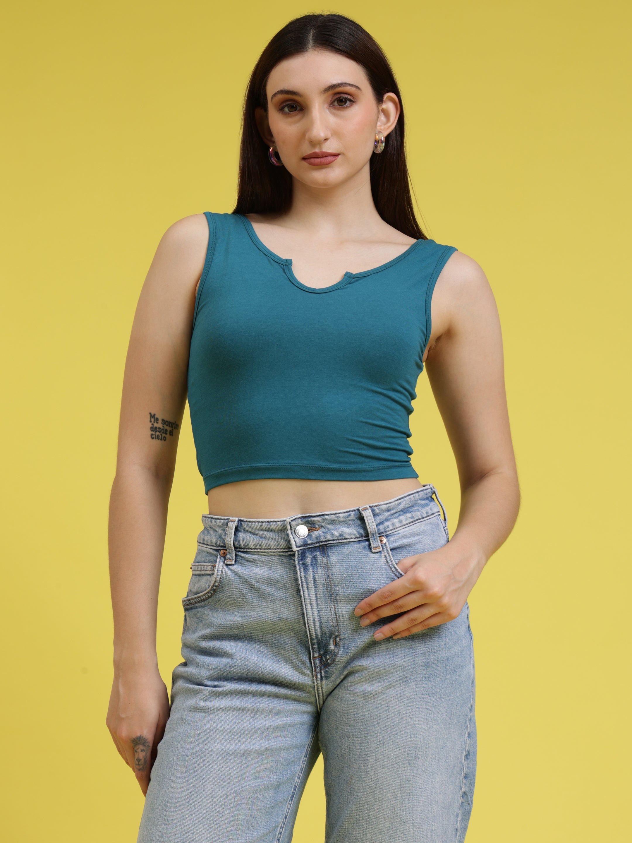 Sleeveless Keyhole Neck Crop Top