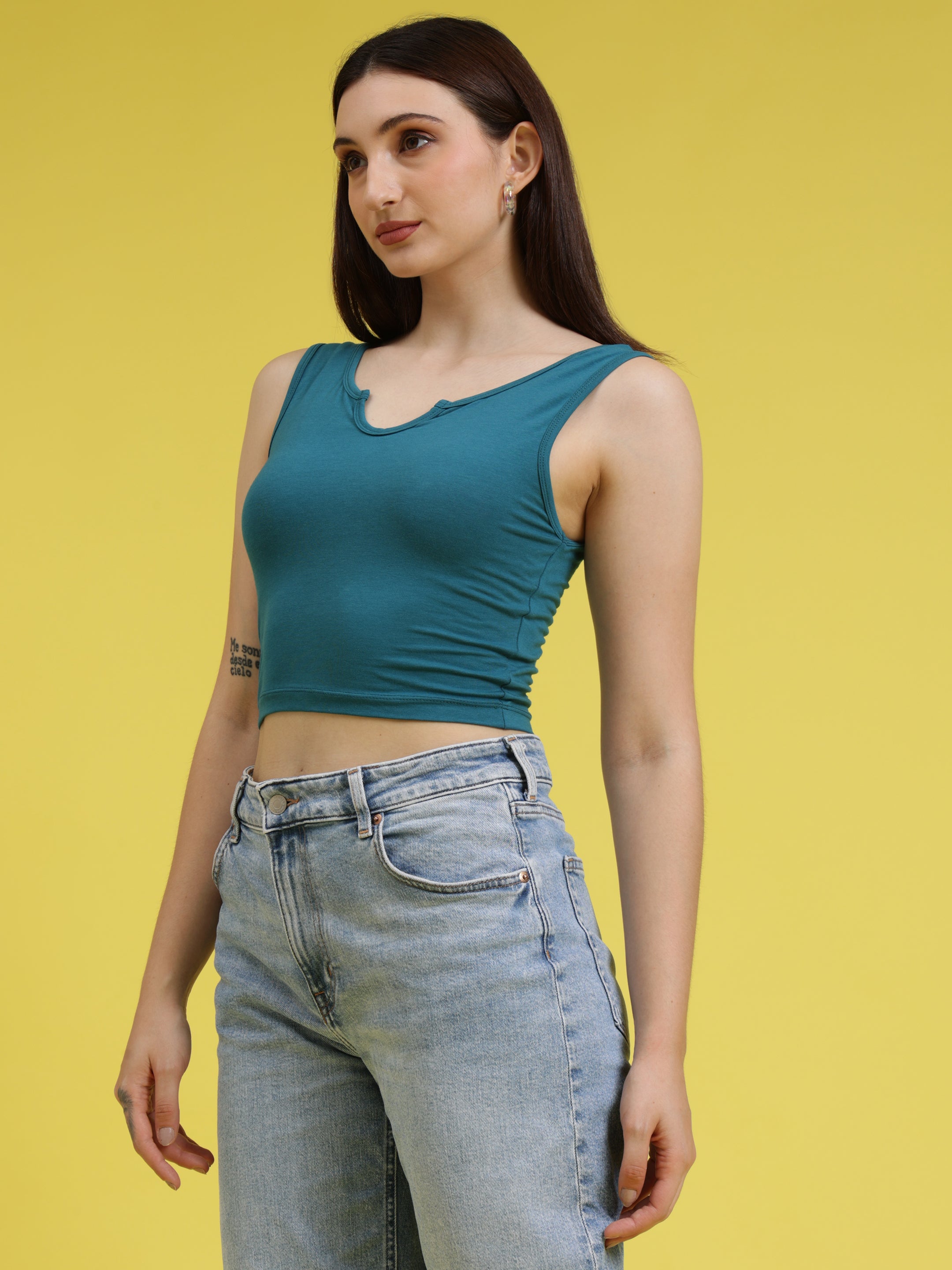 Sleeveless Keyhole Neck Crop Top